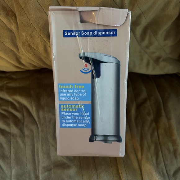 Stainless Steel Touchless Soap/Lotion Dispenser🧴w Waterproof Base - Picture 10 of 10